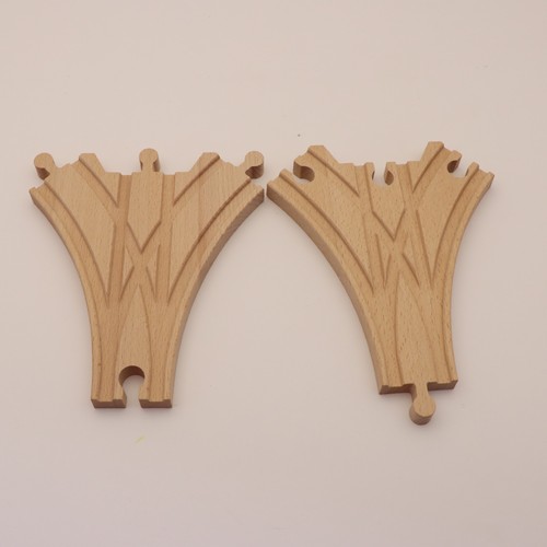 Wooden train track - track, trident