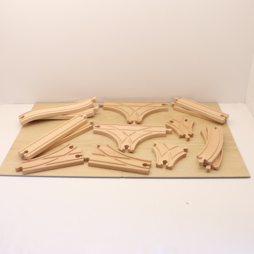 Wooden train track piece - 14,