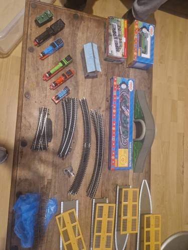 Job lot hornby trains and - hornby,